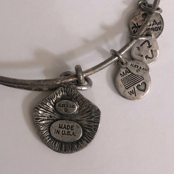 Alex and Ani Shell seashell Silver Charm Bracelet Bangle adjustable - Picture 3 of 7